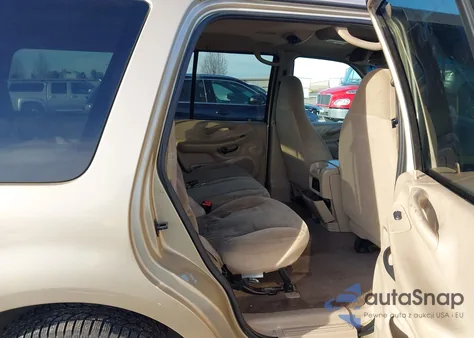 2000 Ford Expedition Xlt z USA, uszkodzony, nr VIN 1FMRU1565YLB38489